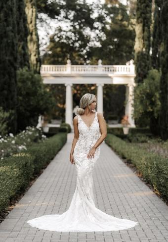 Stella York Style No. 6933IV #4 (IVLT-PL) Ivory Lace over Latte Georgette with Porcelain Tulle Illusion thumbnail